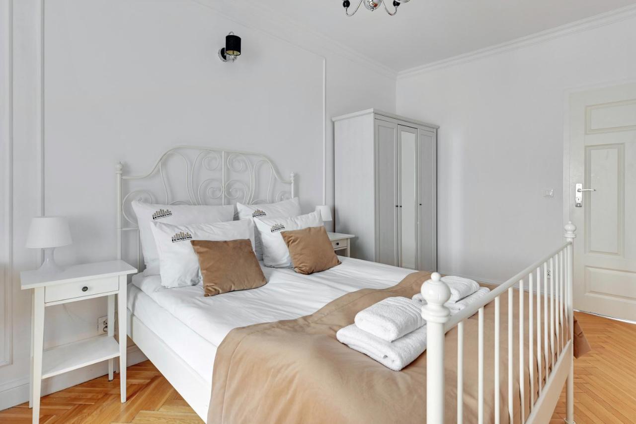 Dlugi Targ Street, Main Old Town & Riverside By Downtown Apartments Danzig Exterior foto
